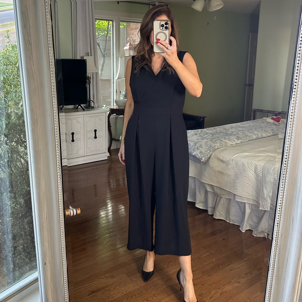 Nine West Elegant Black Sleeveless Jumpsuit